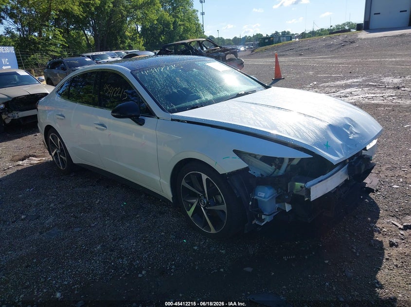2021 Hyundai Sonata VIN 5NPEJ4J26MH124972 IAAI salvage auction — FRONT END, Salvage (Indiana), sold $5,500 on 2026-08-01 (photo 1)