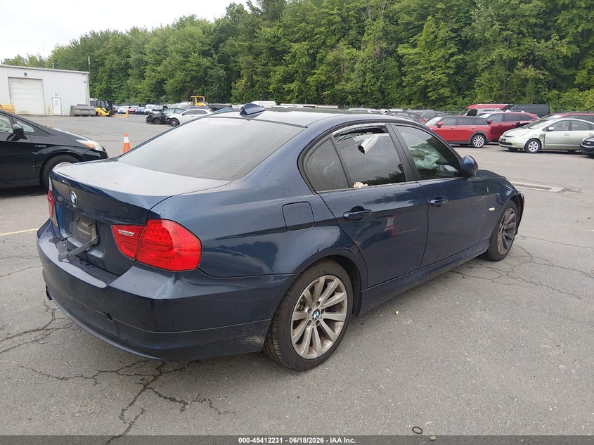 2011 BMW 3 series VIN WBAPK5C57BA658244 IAAI salvage auction — RIGHT FRONT, Salvage (Connecticut), sold $500 on 2026-07-09 (photo 4)