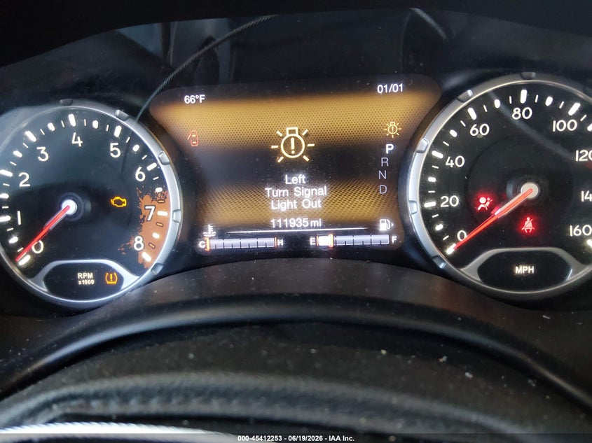 2016 Jeep Renegade VIN ZACCJBDT5GPC74244 IAAI salvage auction — FRONT END, Salvage (Iowa), sold $25 on 2026-07-28 (photo 7)