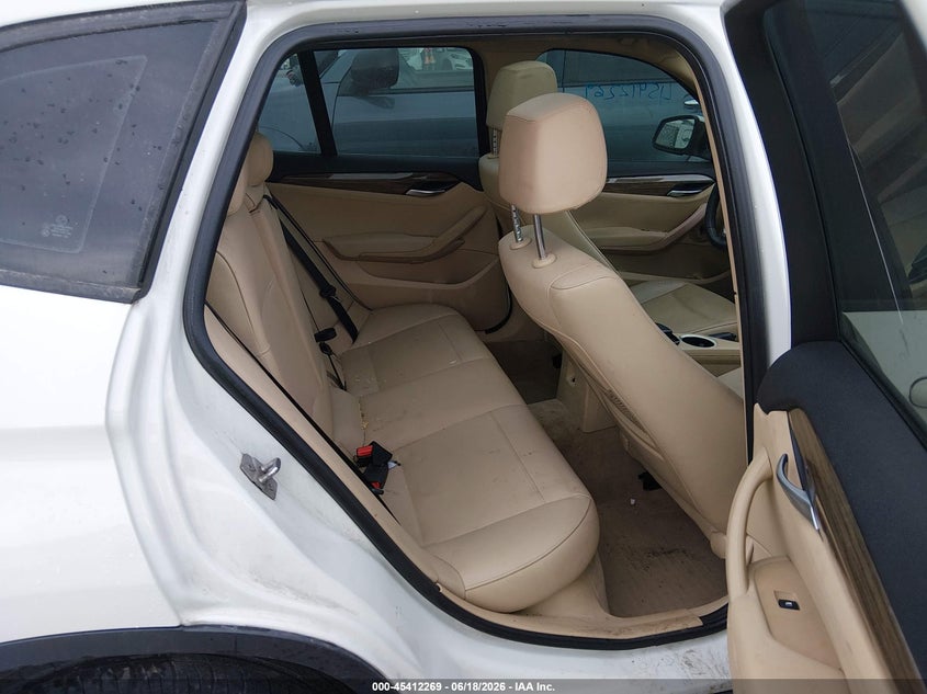2014 BMW X1 VIN WBAVL1C59EVY22927 IAAI salvage auction — NORMAL WEAR, Clear (Tennessee), sold $125 on 2026-07-16 (photo 8)