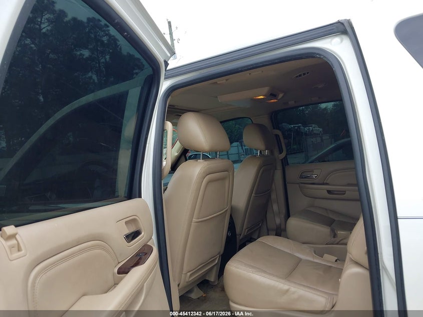 2014 Cadillac VIN 1GYS3HEF8ER225646 IAAI salvage auction — FRONT END, Salvage Title, sold $1,500 on 2026-07-23 (photo 8)