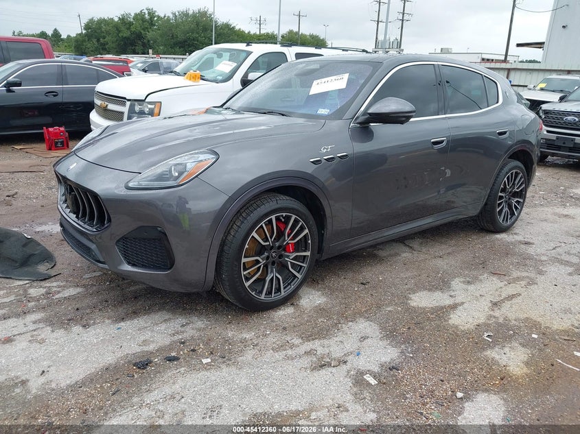 2023 Maserati Grecale VIN ZN682AVA6P7416297 IAAI salvage auction — HAIL, Original (Texas), sold $19,250 on 2026-08-20 (photo 2)