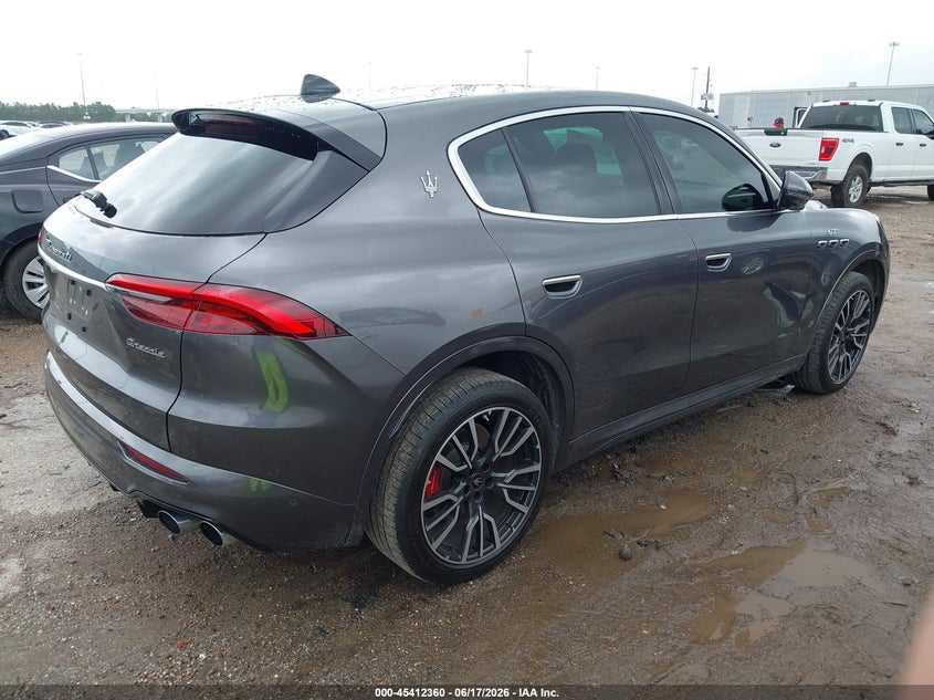 2023 Maserati Grecale VIN ZN682AVA6P7416297 IAAI salvage auction — HAIL, Original (Texas), sold $19,250 on 2026-08-20 (photo 4)