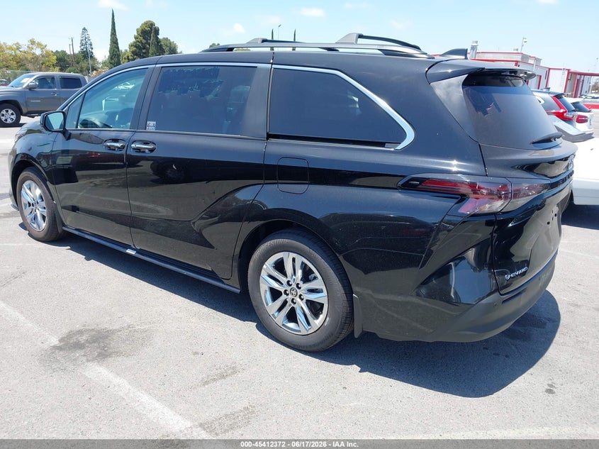 2026 Toyota Sienna VIN 5TDYSKFC6TS258423 IAAI salvage auction — RIGHT SIDE, Salvage Title, sold $38,500 on 2026-07-20 (photo 3)