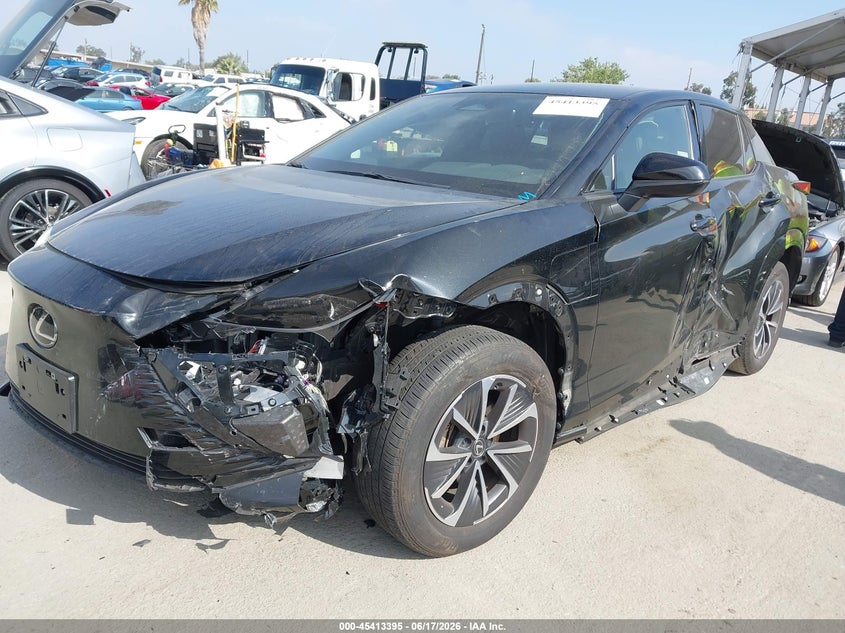 2024 Lexus Rz VIN JTJABABB0RA007649 IAAI salvage auction — SIDE, Salvage Title, sold $10,400 on 2026-07-29 (photo 2)