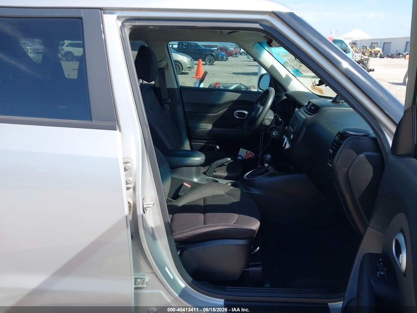 2017 Kia Soul VIN KNDJN2A28H7493107 IAAI salvage auction — NORMAL WEAR, Original (Texas), sold $1,125 on 2026-07-29 (photo 5)