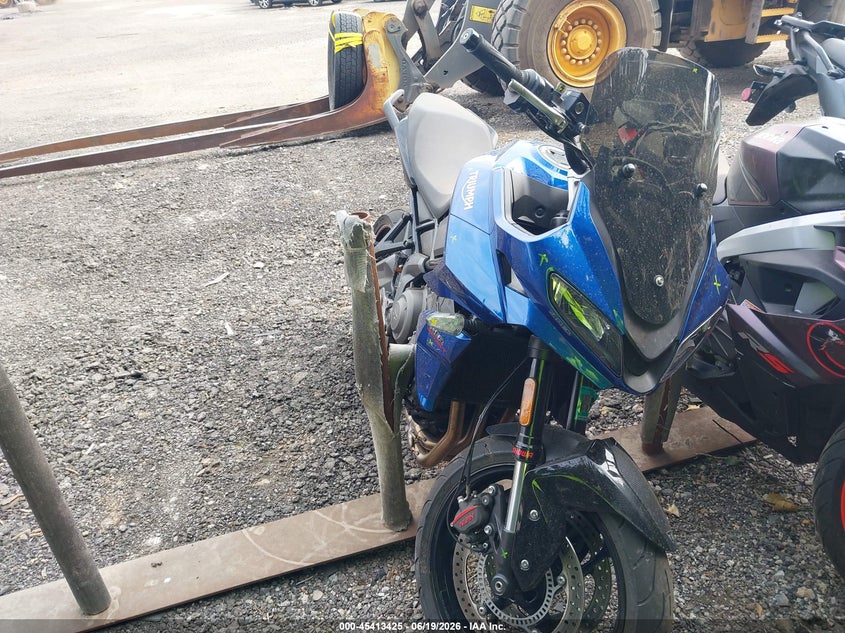 2022 Triumph motorcycle Tiger VIN SMTL20UL8NTAX5163 IAAI salvage auction — UNKNOWN, Salvage (Pennsylvania), sold $1,450 on 2026-07-28 (photo 1)