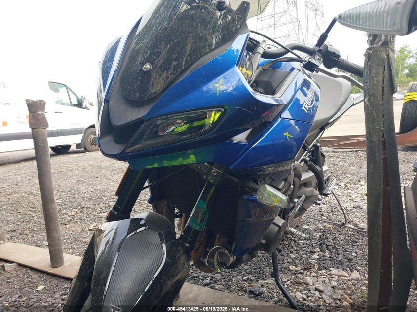 2022 Triumph motorcycle Tiger VIN SMTL20UL8NTAX5163 IAAI salvage auction — UNKNOWN, Salvage (Pennsylvania), sold $1,450 on 2026-07-28 (photo 2)
