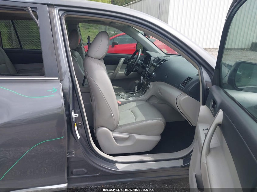 2013 Toyota Highlander VIN 5TDZK3EH2DS115753 IAAI salvage auction — ALL OVER, Salvage Title, sold $3,850 on 2026-07-16 (photo 5)