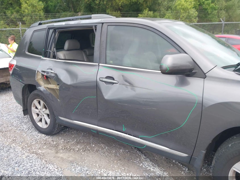 2013 Toyota Highlander VIN 5TDZK3EH2DS115753 IAAI salvage auction — ALL OVER, Salvage Title, sold $3,850 on 2026-07-16 (photo 6)