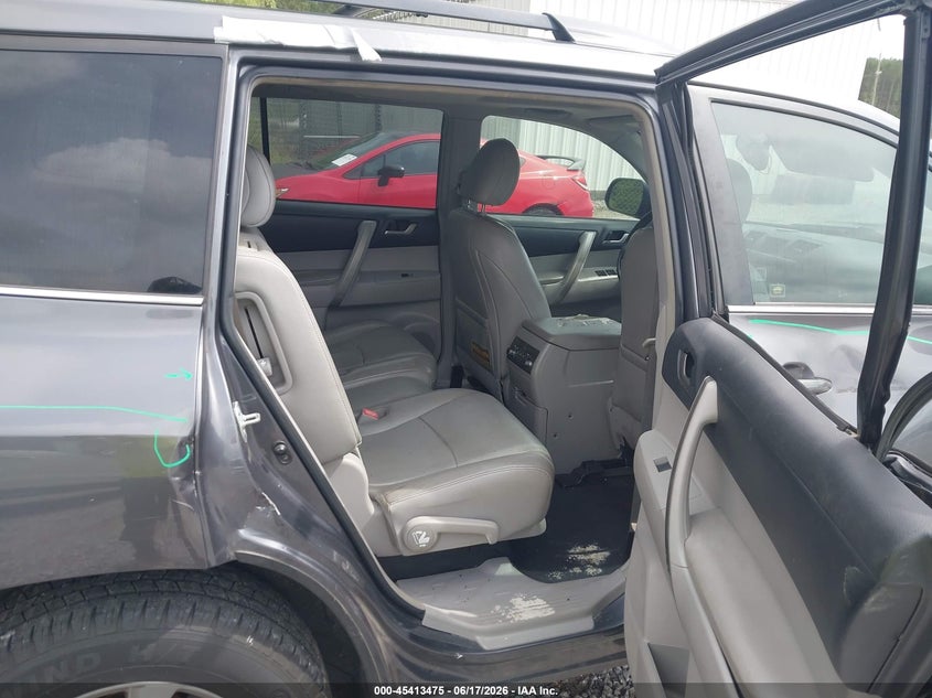 2013 Toyota Highlander VIN 5TDZK3EH2DS115753 IAAI salvage auction — ALL OVER, Salvage Title, sold $3,850 on 2026-07-16 (photo 8)