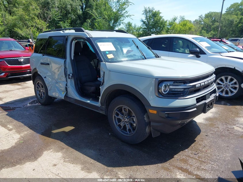 2024 Ford Bronco sport VIN 3FMCR9B68RRE95761 IAAI salvage auction — SIDE, Salvage Title, sold $8,100 on 2026-08-01 (photo 1)