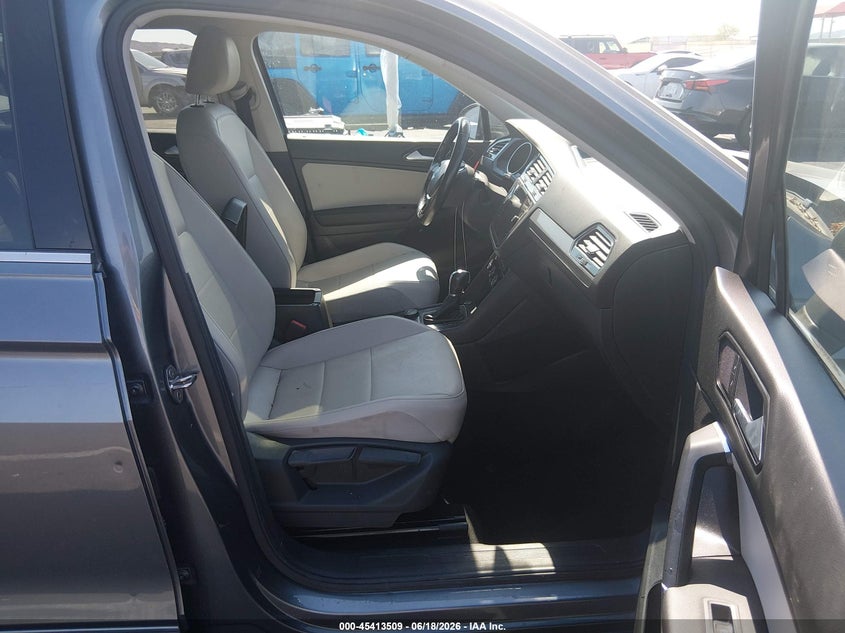2018 Volkswagen Tiguan VIN 3VV2B7AXXJM136725 IAAI salvage auction — FRONT END, Salvage (New Mexico), sold $5,700 on 2026-07-24 (photo 5)