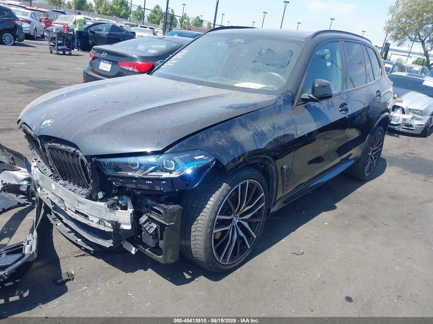 2025 BMW X5 VIN 5UX13EU04S9X56138 IAAI salvage auction — RIGHT FRONT, Salvage Certificate (California), sold $33,800 on 2026-07-10 (photo 2)