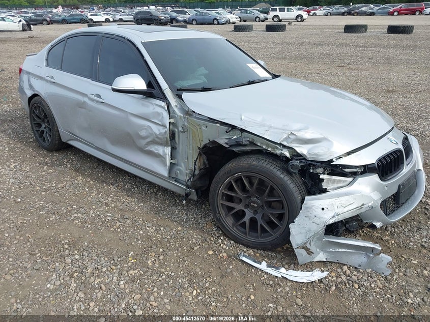 2018 BMW 3er VIN WBA8B7G57JNU94835 IAAI salvage auction — FRONT & REAR, Salvage Title, sold $5,800 on 2026-08-11 (photo 1)