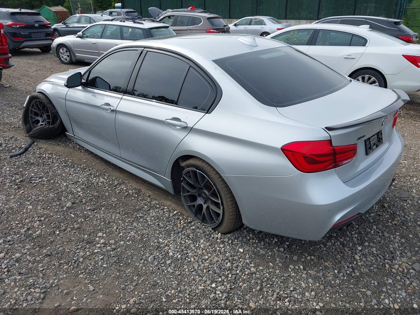 2018 BMW 3er VIN WBA8B7G57JNU94835 IAAI salvage auction — FRONT & REAR, Salvage Title, sold $5,800 on 2026-08-11 (photo 3)