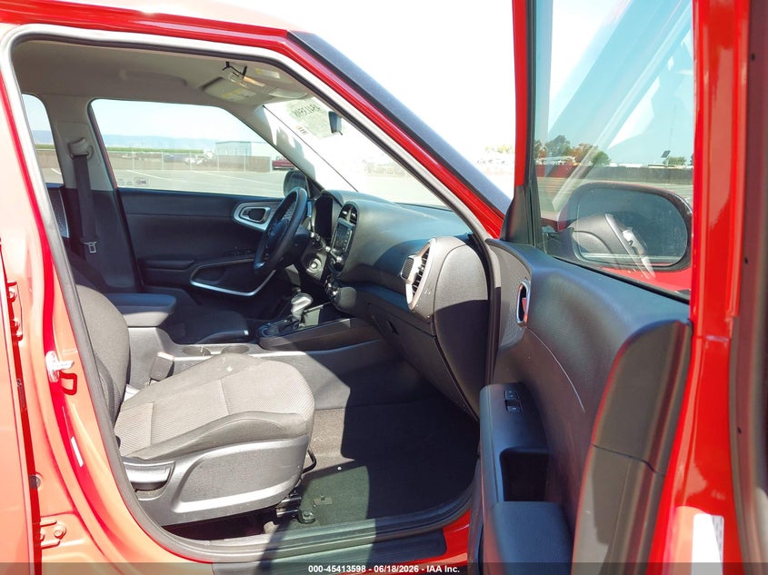 2022 Kia Soul VIN KNDJ23AU0N7157589 IAAI salvage auction — FRONT END, Clear (Arizona), sold $1,950 on 2026-07-07 (photo 5)