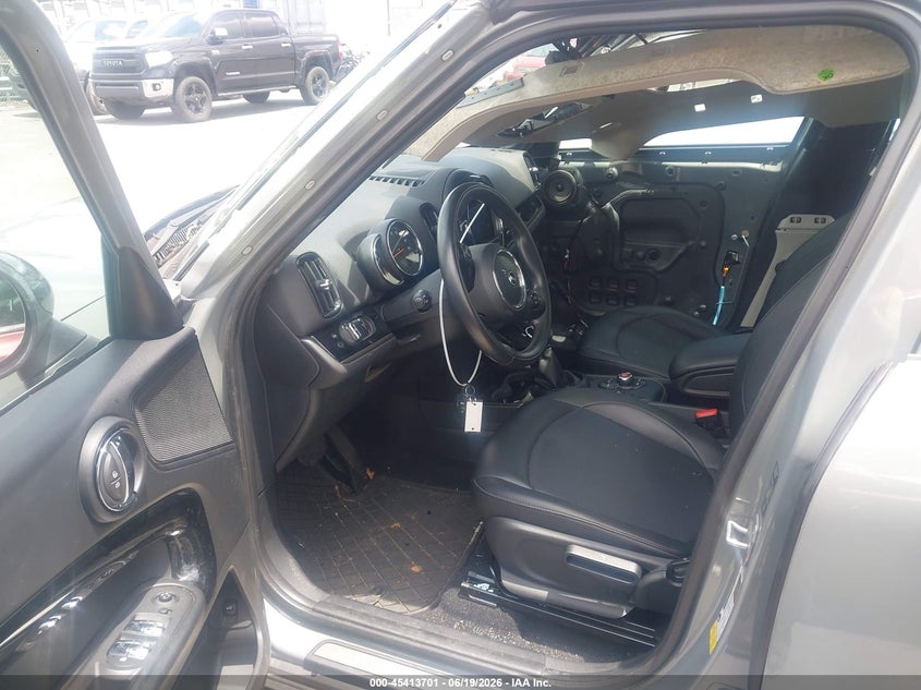 2019 Mini Countryman VIN WMZYS7C51K3F46971 IAAI salvage auction — LEFT & RIGHT, Salvage (Idaho), sold $2,150 on 2026-07-13 (photo 5)