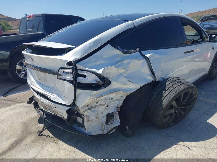 2020 Tesla Model x VIN 5YJXCBE27LF239093 IAAI salvage auction — RIGHT SIDE, Salvage Title, sold $9,100 on 2026-08-19 (photo 6)