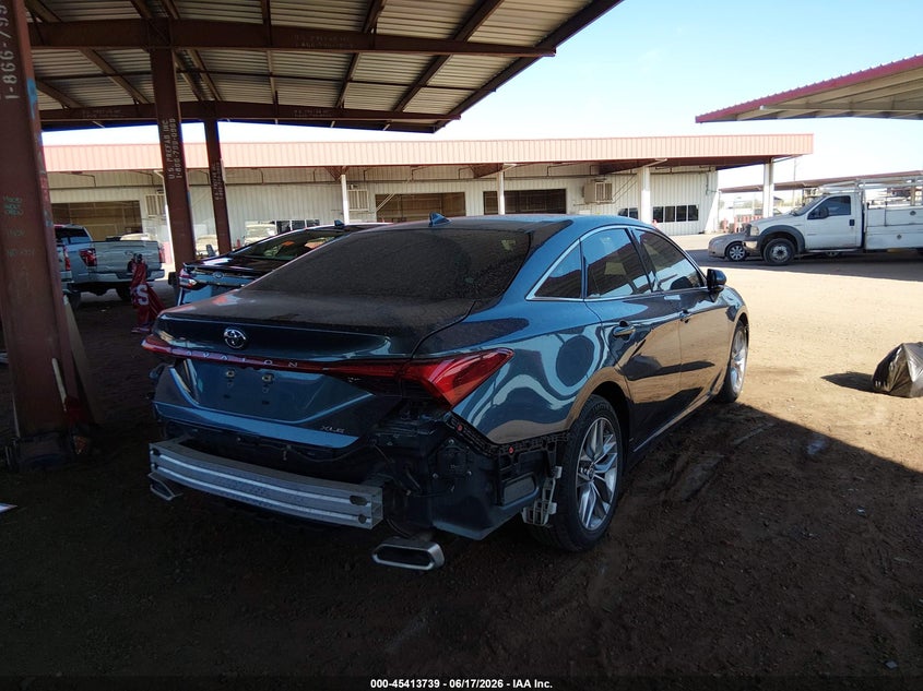 2022 Toyota Avalon VIN 4T1JZ1FB7NU075878 IAAI salvage auction — REAR END, Salvage Title, sold $11,300 on 2026-07-21 (photo 4)