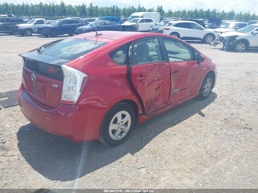 2011 Toyota Prius VIN JTDKN3DU9B1473319 IAAI salvage auction — RIGHT SIDE, Salvage (Pennsylvania), sold $525 on 2026-07-08 (photo 4)
