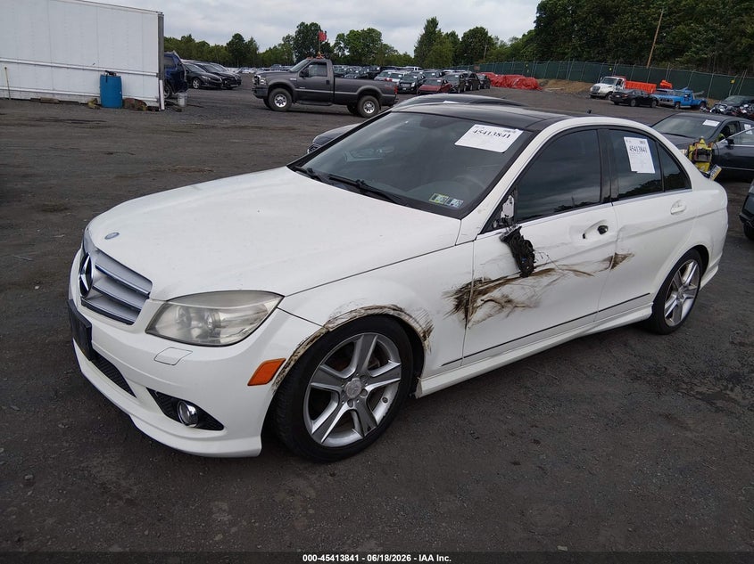 2010 Mercedes-benz C-klasse VIN WDDGF8BB7AF432860 IAAI salvage auction — LEFT SIDE, Salvage (Pennsylvania), sold $1,250 on 2026-07-07 (photo 2)