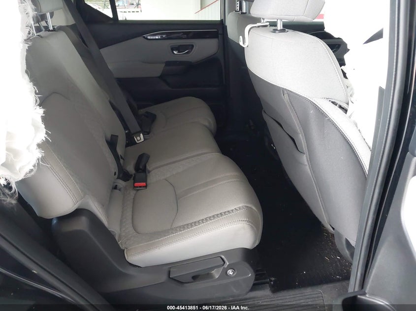 2023 Honda Pilot VIN 5FNYG2H23PB004765 IAAI salvage auction — RIGHT REAR, Salvage Title, sold $7,000 on 2026-07-24 (photo 8)