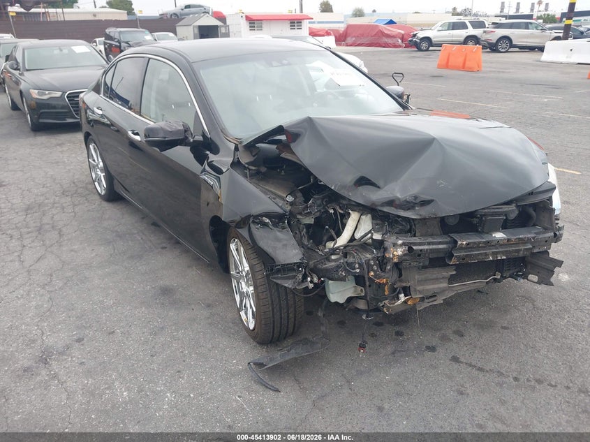 2014 Honda VIN JHMCR5F72EC000218 IAAI salvage auction — RIGHT FRONT, Salvage (California), sold $525 on 2026-07-27 (photo 1)