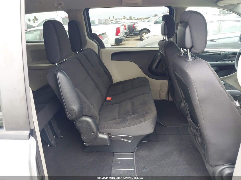 2018 Dodge Grand caravan VIN 2C4RDGBG5JR311798 IAAI salvage auction — NORMAL WEAR, Sf97 (California), sold $9,100 on 2026-07-28 (photo 8)
