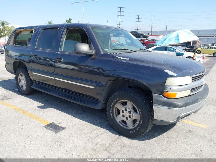 2004 Chevrolet Suburban 1500 VIN 1GNEC16T14J201076 — IAAI salvage auction photo