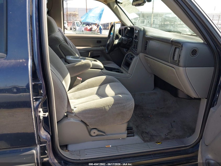 2004 Chevrolet Suburban 1500 VIN 1GNEC16T14J201076 IAAI salvage auction — NORMAL WEAR, Clear - Dealer Only (California), sold $675 on 2026-07-07 (photo 5)