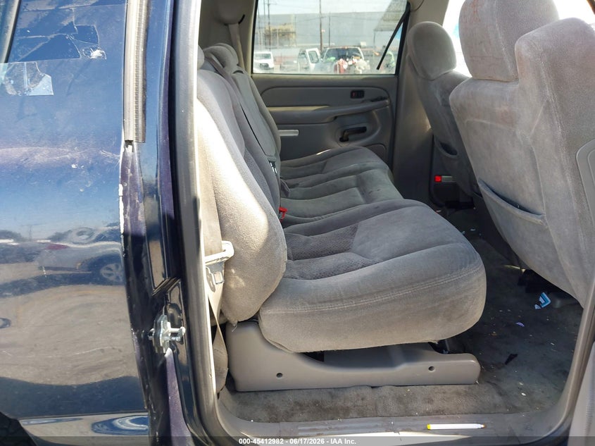 2004 Chevrolet Suburban 1500 VIN 1GNEC16T14J201076 IAAI salvage auction — NORMAL WEAR, Clear - Dealer Only (California), sold $675 on 2026-07-07 (photo 8)