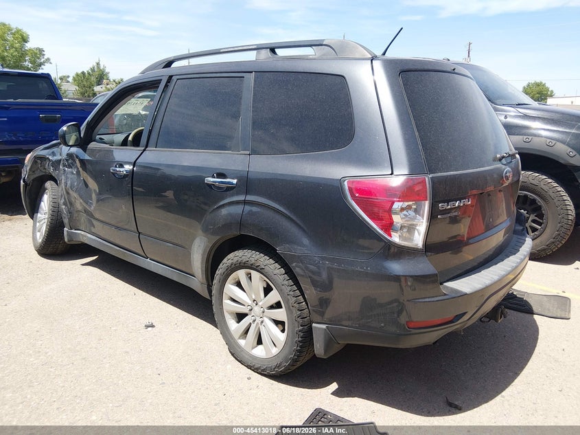 2013 Subaru Forester VIN JF2SHADC6DH405641 IAAI salvage auction — LEFT SIDE, Salvage (Colorado), sold $250 on 2026-07-28 (photo 3)