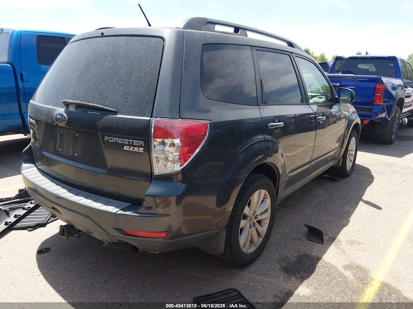 2013 Subaru Forester VIN JF2SHADC6DH405641 IAAI salvage auction — LEFT SIDE, Salvage (Colorado), sold $250 on 2026-07-28 (photo 4)