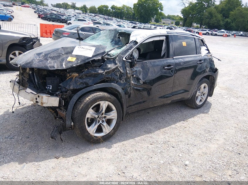 2018 Toyota Highlander VIN 5TDDZRFH7JS498303 IAAI salvage auction — BIO HAZARD, Salvage (Kentucky), sold $250 on 2026-07-29 (photo 2)
