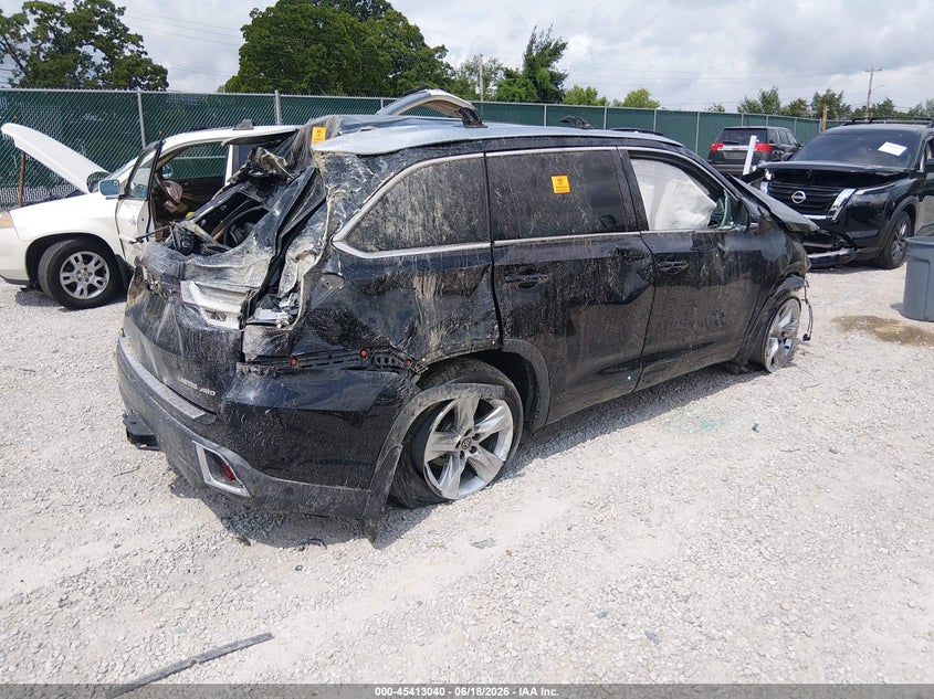 2018 Toyota Highlander VIN 5TDDZRFH7JS498303 IAAI salvage auction — BIO HAZARD, Salvage (Kentucky), sold $250 on 2026-07-29 (photo 4)