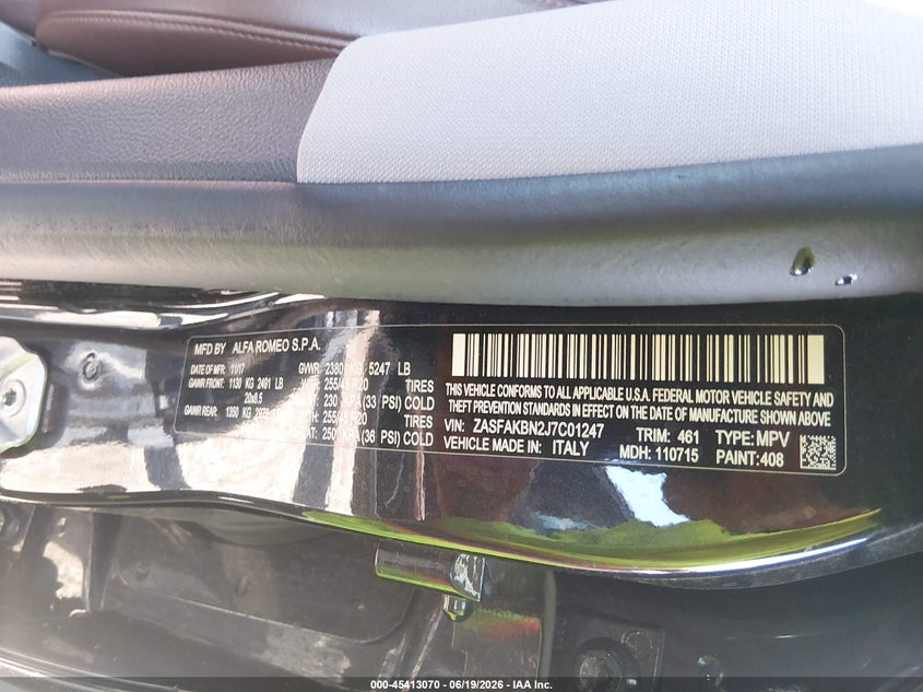 2018 Alfa romeo Stelvio VIN ZASFAKBN2J7C01247 IAAI salvage auction — SIDE, Clear (Indiana), sold $6,100 on 2026-08-07 (photo 9)