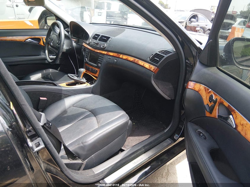 2008 Mercedes-benz E-class VIN WDBUF56X78B247029 IAAI salvage auction — NORMAL WEAR, Clear - Dealer Only (California), sold $475 on 2026-07-22 (photo 5)