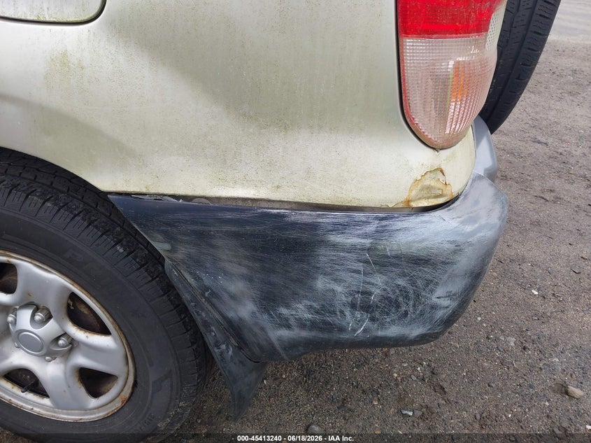 2003 Toyota Rav4 VIN JTEHH20V830252615 IAAI salvage auction — NORMAL WEAR, Clear (Massachusetts), sold $1,500 on 2026-07-17 (photo 6)