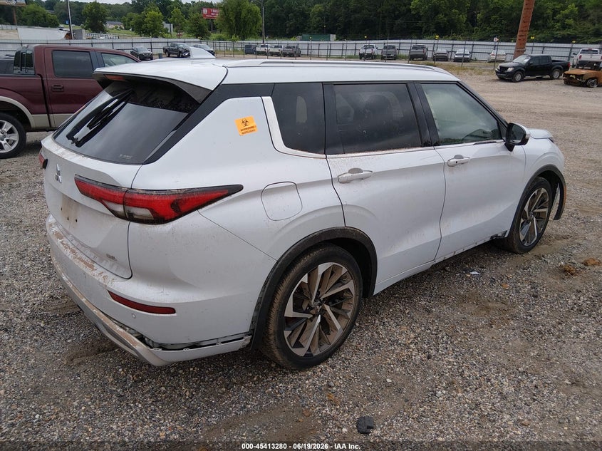2022 Mitsubishi Outlander VIN JA4J4VA8XNZ036835 IAAI salvage auction — WATER/FLOOD, Salvage (Louisiana), sold $1,900 on 2026-07-29 (photo 4)