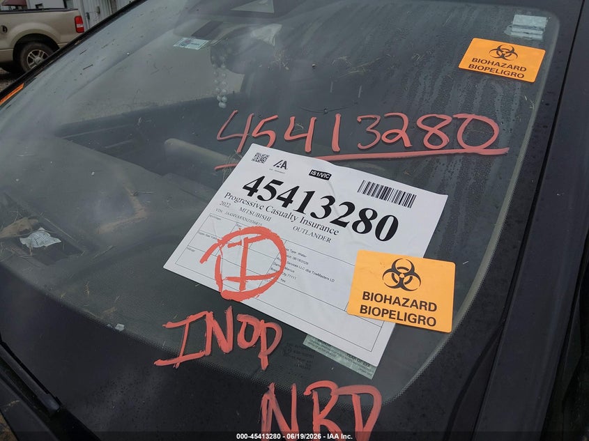 2022 Mitsubishi Outlander VIN JA4J4VA8XNZ036835 IAAI salvage auction — WATER/FLOOD, Salvage (Louisiana), sold $1,900 on 2026-07-29 (photo 5)