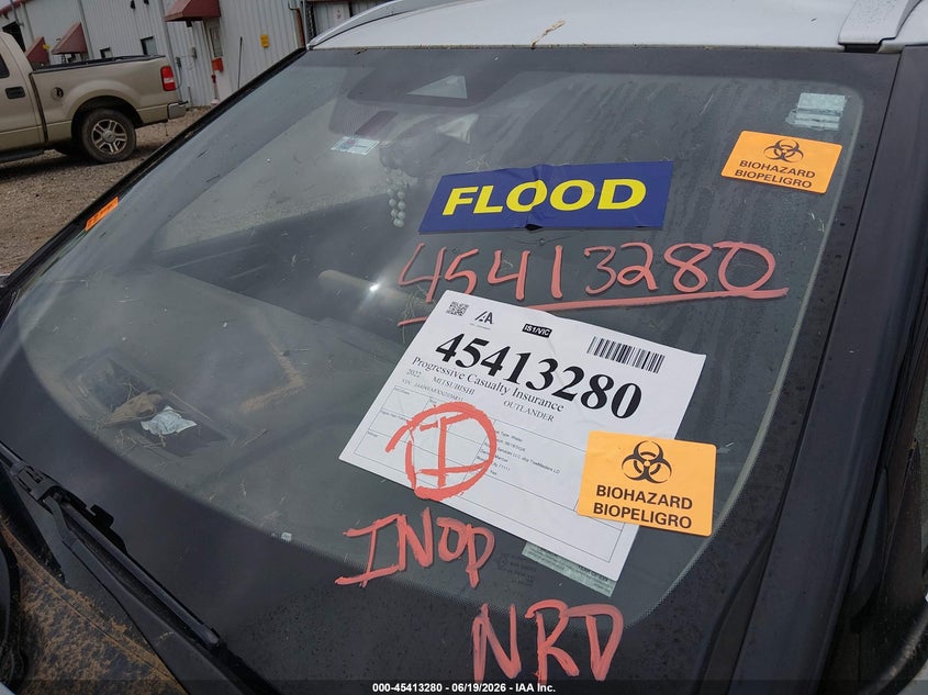 2022 Mitsubishi Outlander VIN JA4J4VA8XNZ036835 IAAI salvage auction — WATER/FLOOD, Salvage (Louisiana), sold $1,900 on 2026-07-29 (photo 6)