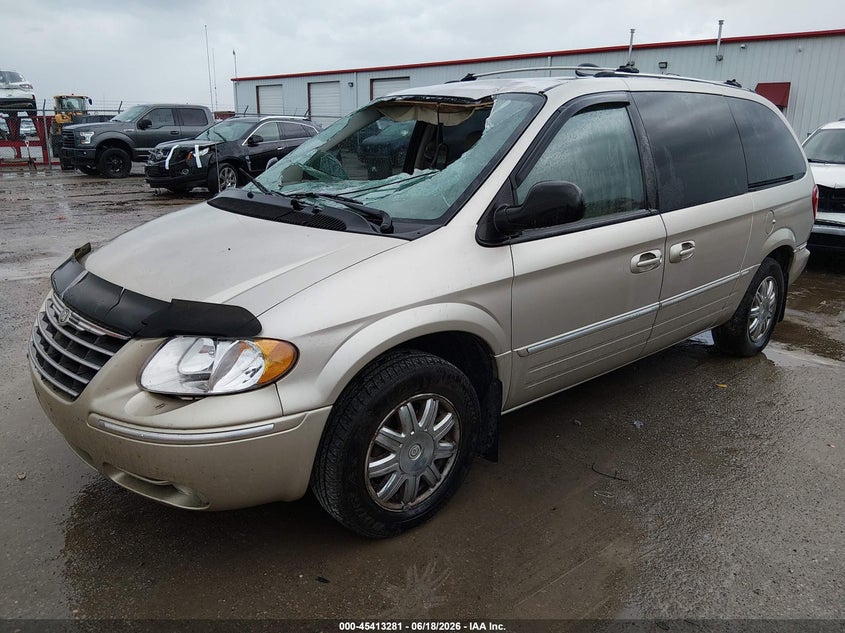 2005 Chrysler Town & country VIN 2C8GP64L85R123638 IAAI salvage auction — ROOF, Salvage (Kansas), sold $600 on 2026-07-31 (photo 2)