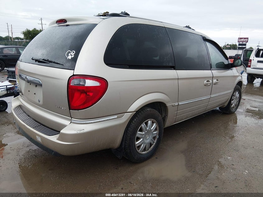2005 Chrysler Town & country VIN 2C8GP64L85R123638 IAAI salvage auction — ROOF, Salvage (Kansas), sold $600 on 2026-07-31 (photo 4)
