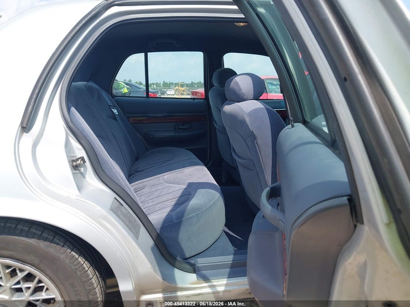 2000 Mercury Grand marquis VIN 2MEFM74W9YX712055 IAAI salvage auction — RIGHT SIDE, Salvage (Texas), sold $1,100 on 2026-07-09 (photo 8)