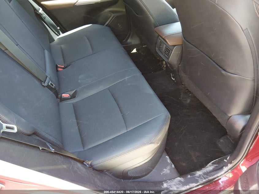 2021 Toyota Venza VIN JTEAAAAH3MJ086881 IAAI salvage auction — SIDE, Salvage (Virginia), sold $12,725 on 2026-07-14 (photo 8)