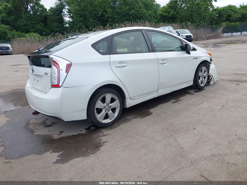 2014 Toyota Prius VIN JTDKN3DU5E1766297 IAAI salvage auction — FRONT END, Salvage Title, sold $1,950 on 2026-07-22 (photo 4)