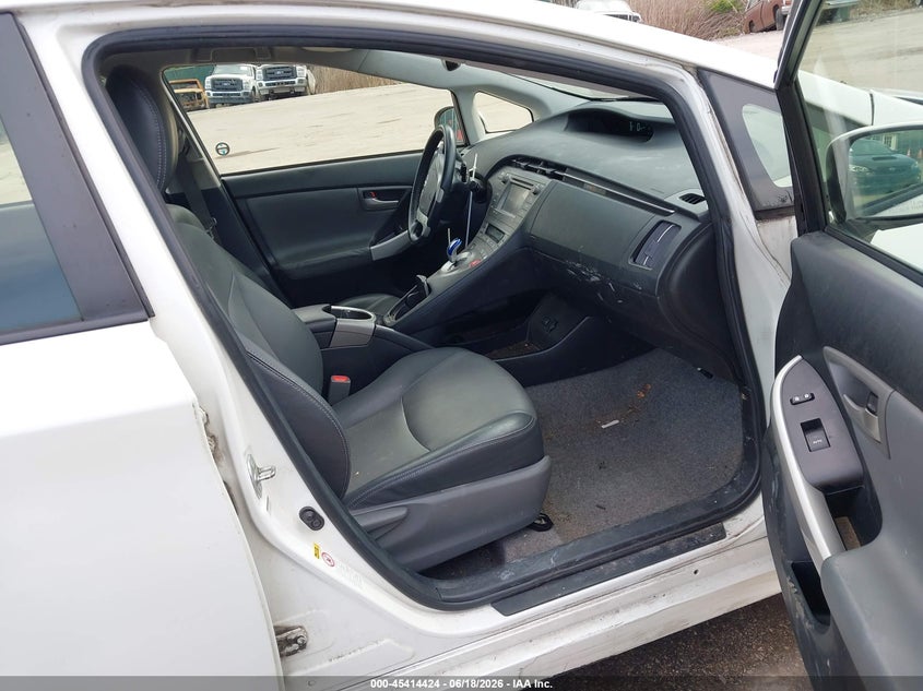 2014 Toyota Prius VIN JTDKN3DU5E1766297 IAAI salvage auction — FRONT END, Salvage Title, sold $1,950 on 2026-07-22 (photo 5)