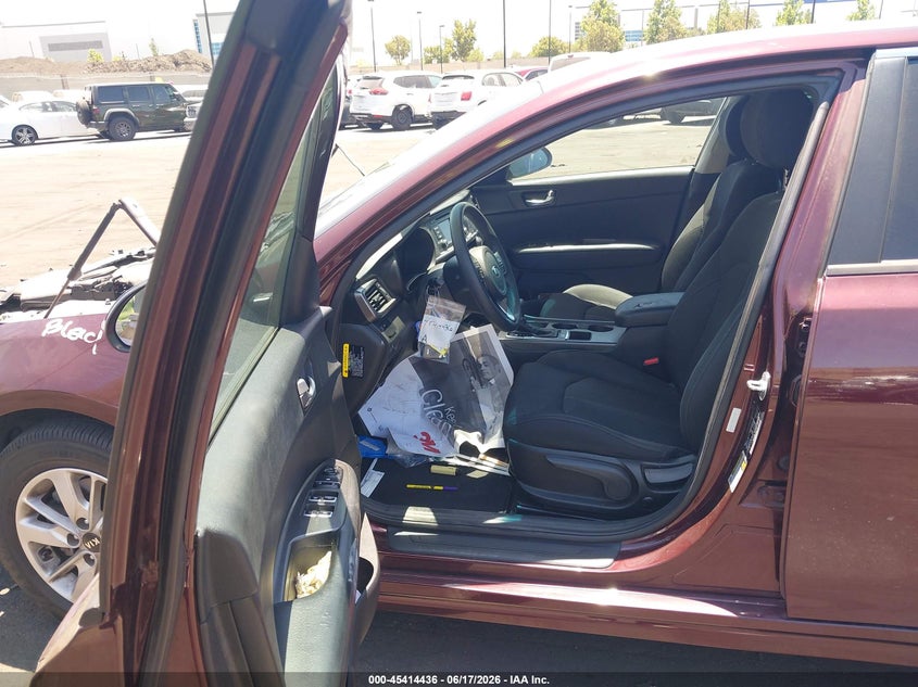 2016 Kia Optima VIN 5XXGT4L34GG109797 IAAI salvage auction — FRONT END, Salvage Title, sold $900 on 2026-07-26 (photo 5)