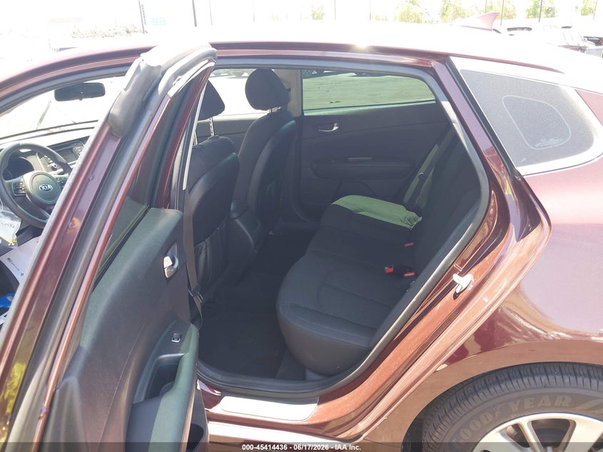 2016 Kia Optima VIN 5XXGT4L34GG109797 IAAI salvage auction — FRONT END, Salvage Title, sold $900 on 2026-07-26 (photo 8)